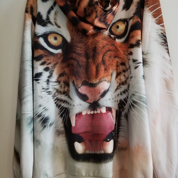 Mens Tiger hoodie - Picture 7 of 8